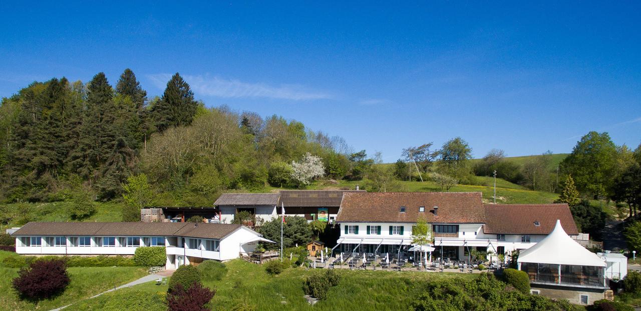 Le Mont-Vully - Hotel Restaurant Haut-Vully Exterior photo